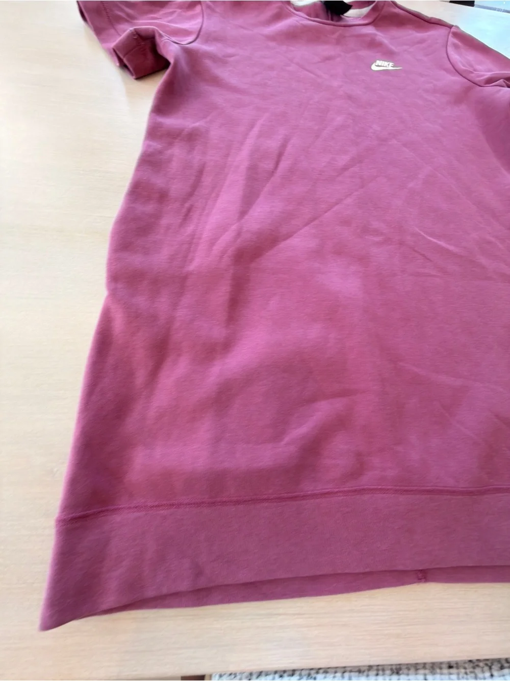 Nike Women’s Short-Sleeve Crew in Dusty Mauve - Medium